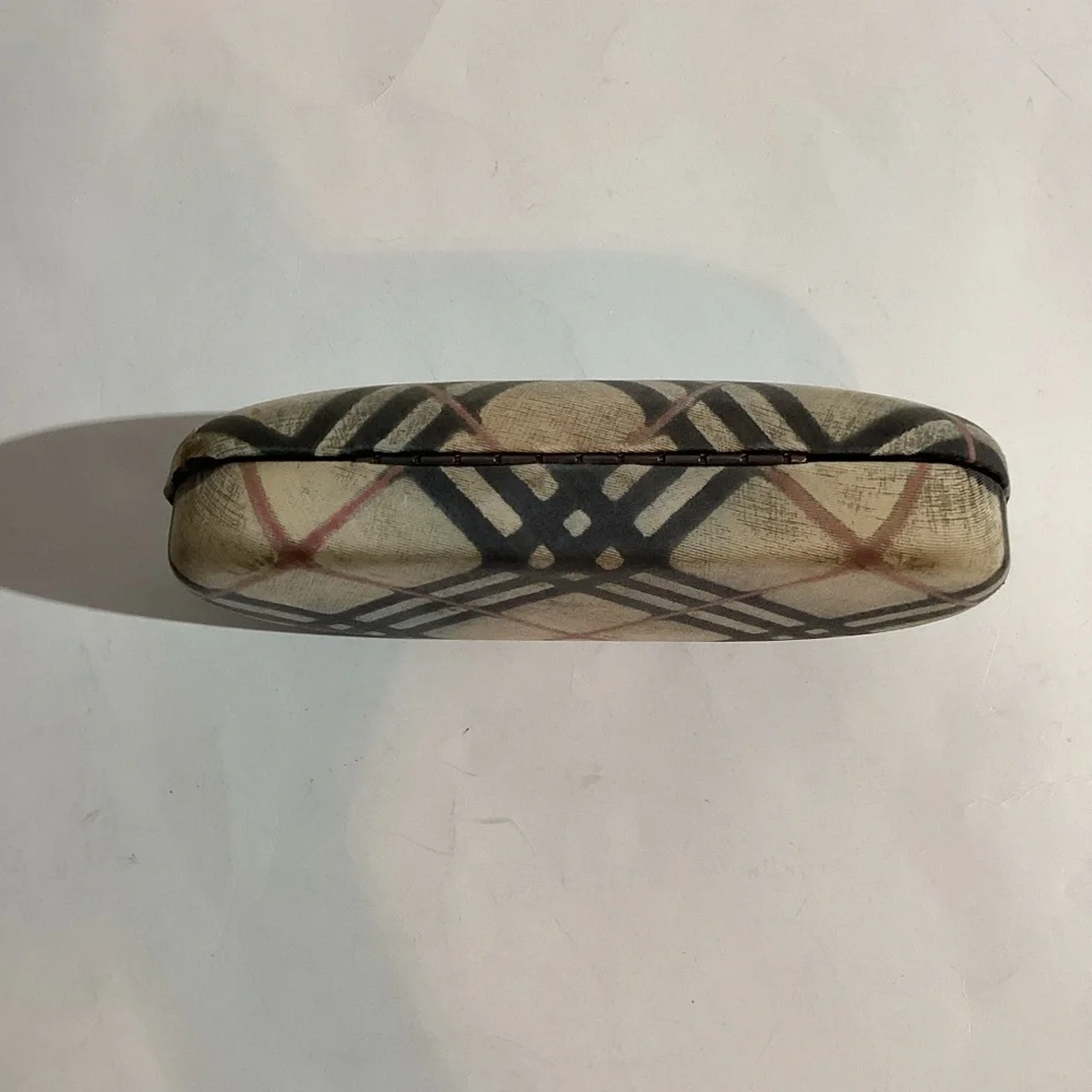 Burberry Original Clamshell Sunglass Case,iconic signature plaid, made in Italy - Picture 4 of 12